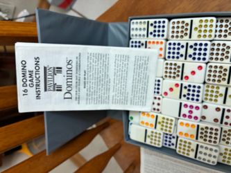 Pavilion Dominos