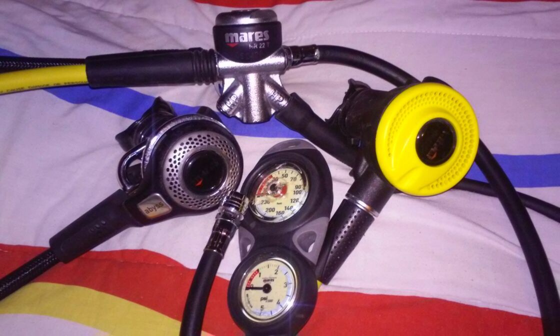 Mares MR22T SCUBA Regulator Set for Sale in Miami, FL - OfferUp