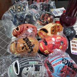 Wilson A2000 Baseball Glove 11.5inch (Read description)