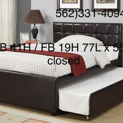 Camas Full Con Cama Twin  Trundle Abajo.  