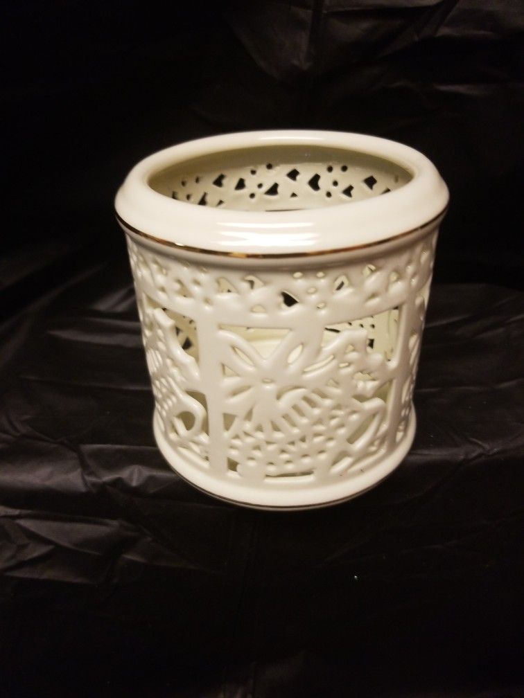 Madison And Max Holiday Bell Candle Holder