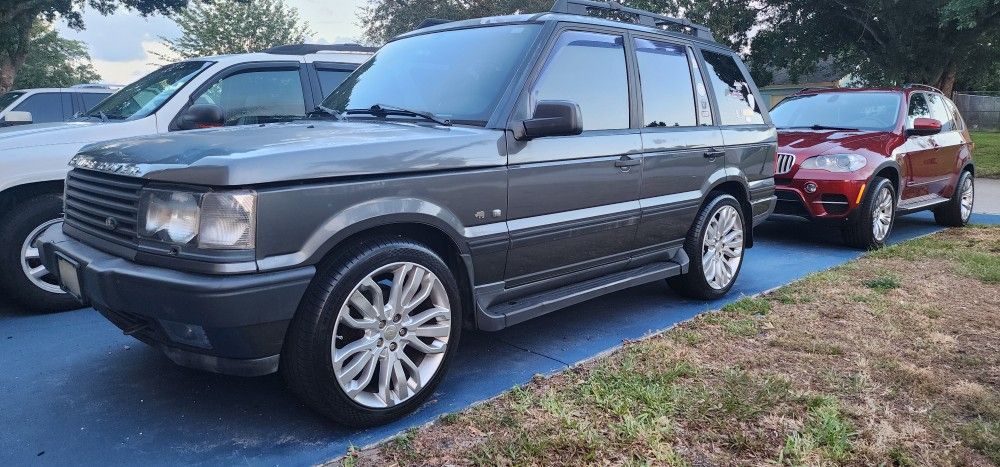 Range Rover Rhino Edition