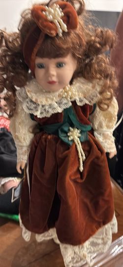Victorian collectible Doll- by Melissa Jane