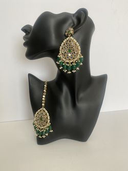 Green Earrings With Maangtika 