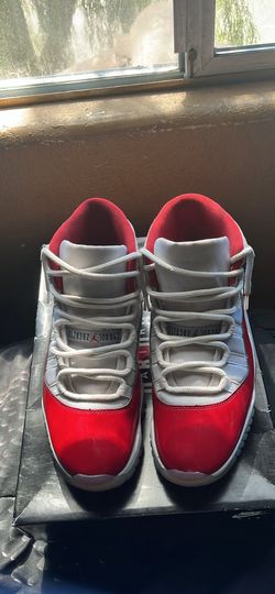 Jordan 11s cherrys read description