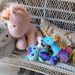*Pending pickup* Free stuffed animals