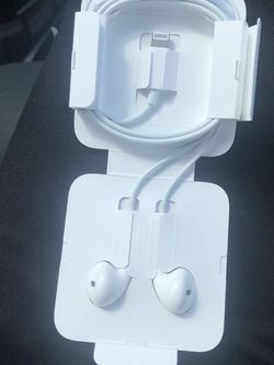 Vendo Unos Audífonos Apple Con Adaptación Nueva