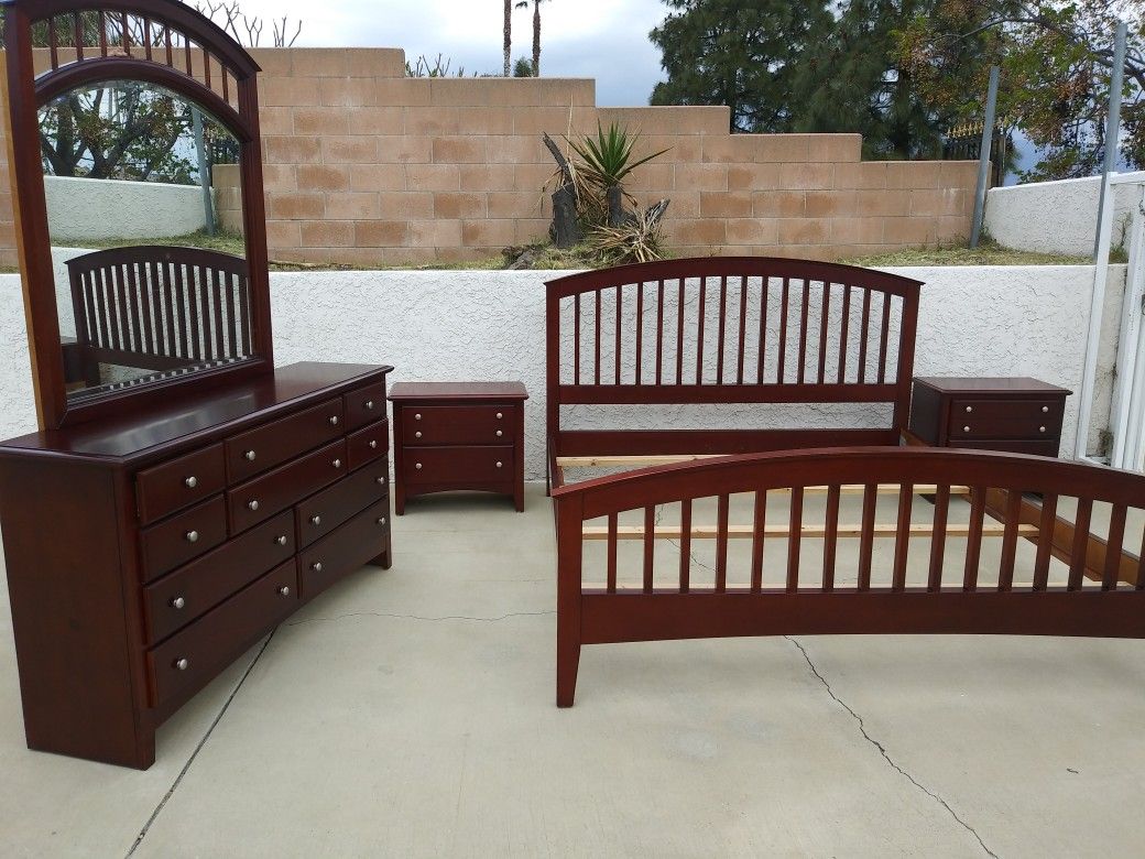 Wonderful Cal King bedroom set