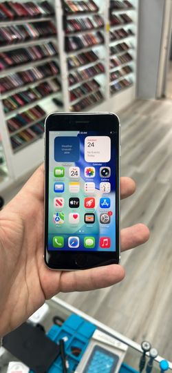 iPhone SE 64Gb *Cricket Locked* + *With Warranty* + *With Charger*