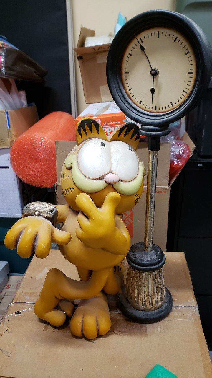 Antique Garfield Statue Clock 3ft tall