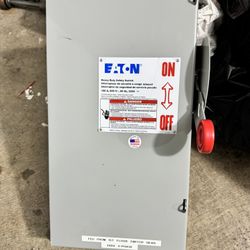 Eaton 100a 3phase  600v Disconnect Fusable