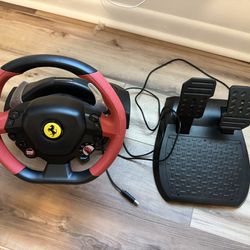 Thrustmaster Racing Wheel And Pedal Set - Ferrari 458 Spider Edition For Xbox One