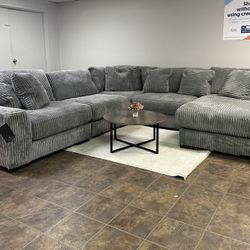 NEW Ashley Furniture Sectional Couch Sofa Chaise *DELIVERY!!*