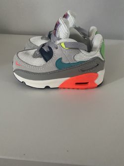 air max 90 toddler size 5c 30$