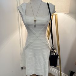 Hervé Léger White Bandage Dress – Size M (Semi-New)