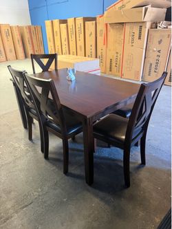 🔥 Ends 7/5! Brown Dining Table Set 6-Piece – $420