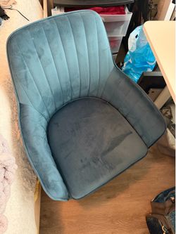 BRAND NEW desk + CHAIR