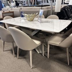 Elegant Dining Room Set! $1199 🤍⭐️✨