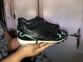 Under Armor lacrosse cleats