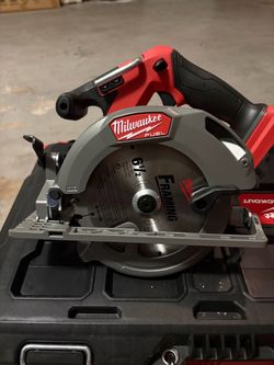 Milwaukee Circular Saw