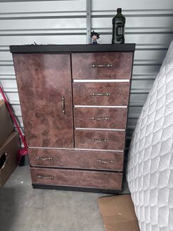 all dresser/wardrobe