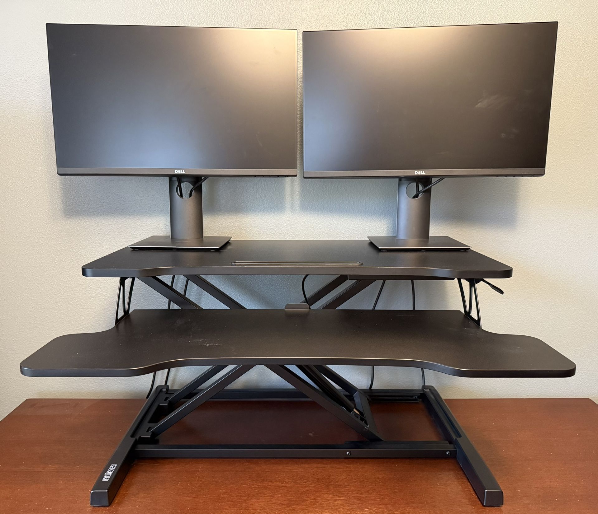 Free Standing Sit/Stand Desktop & Monitors