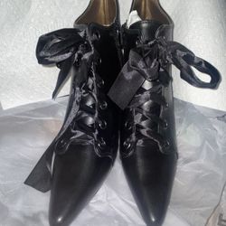 Black Witch Shoes Size 10 **NEW*