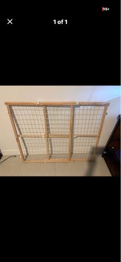 Standard baby gate