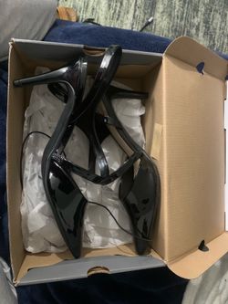 liz claiborne black heels (O.B.O)