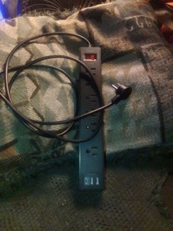 Power Strip Surge Protector/USB port