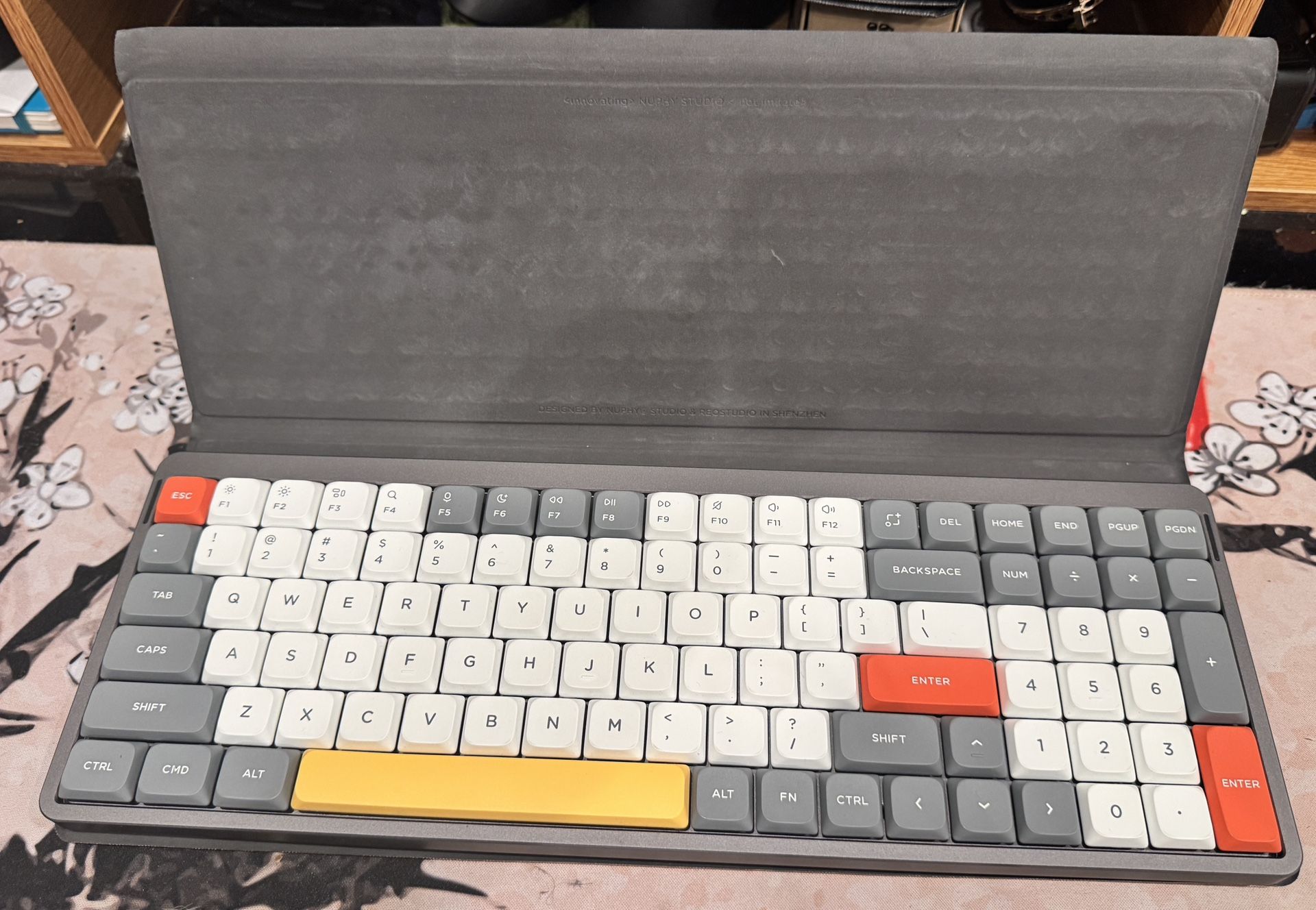 Nuphy Air V2 And Case