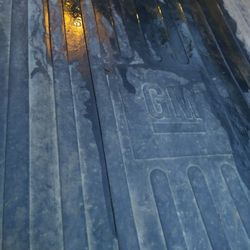 GM Truck Bed Mat