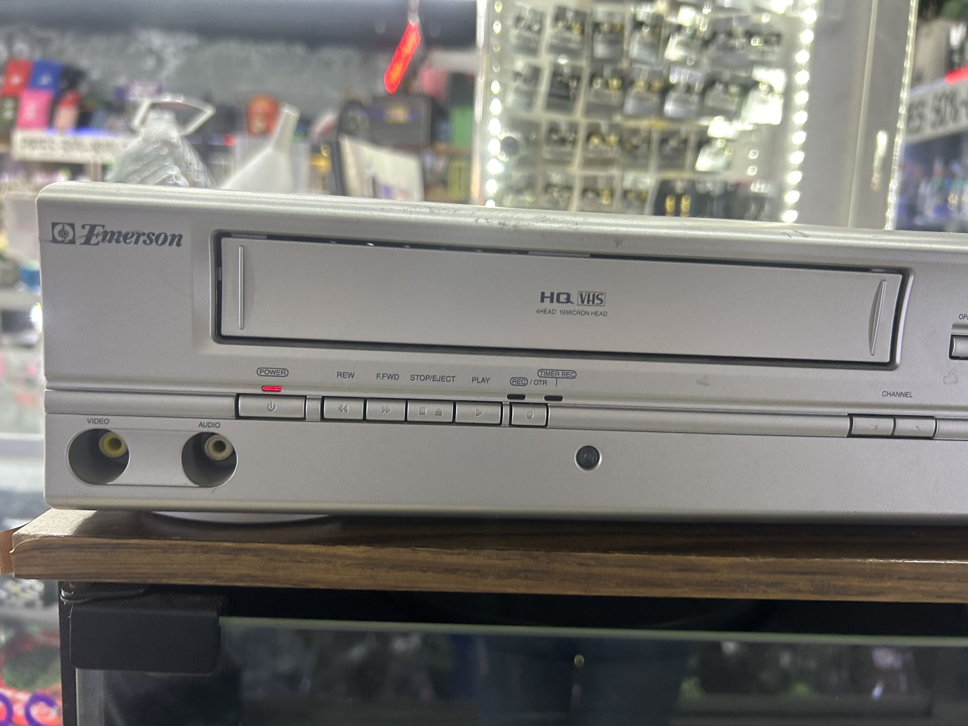 EMERSON DVD/ VCR PLAYER