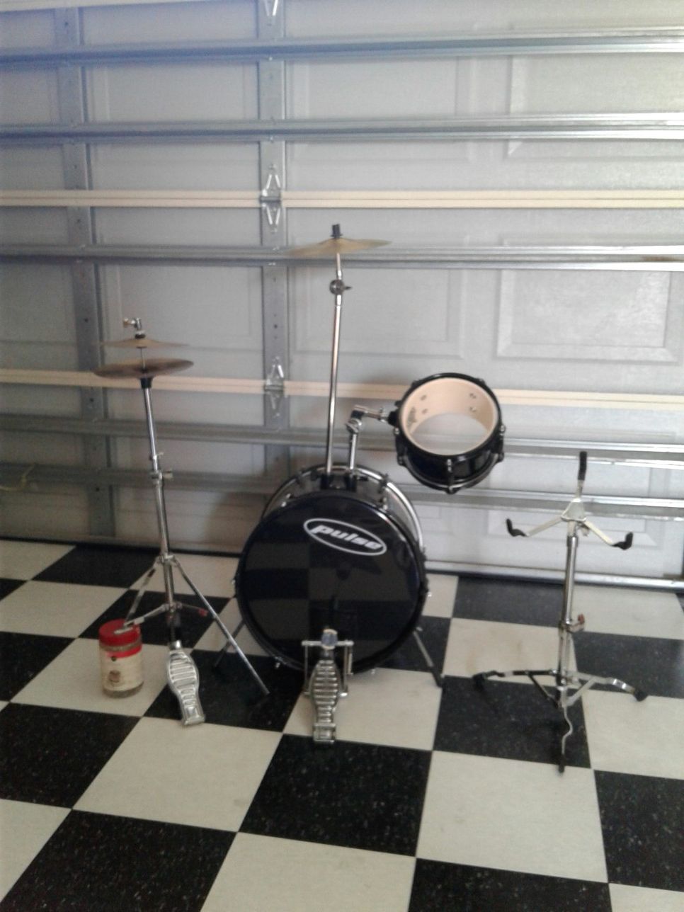 Kids drum set