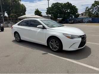 2017 Toyota  Camry SE