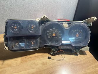 Chevy C10 gauge cluster