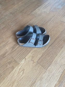 Birkenstocks size 6