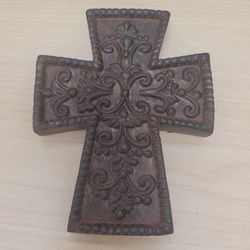 Giftcraft Inc. decorative wall cross from the "Sereni" collection
