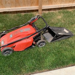 Black & Decker Electric Lawnmower 