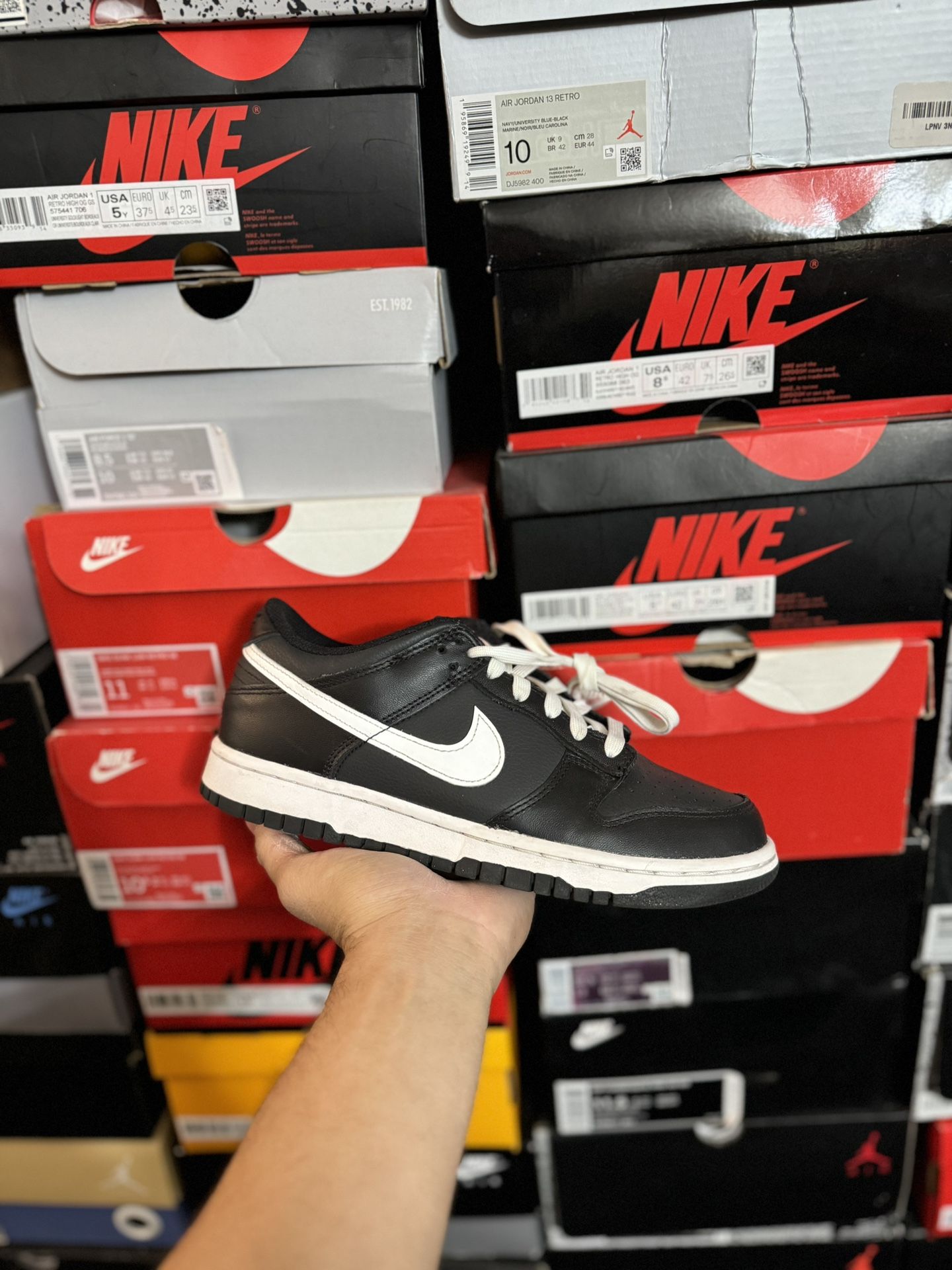 Nike Dunk Low Black/White size 7Y VNDS