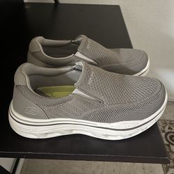 Men’s Sketchers 