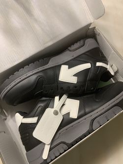 Off whites size 8 in men