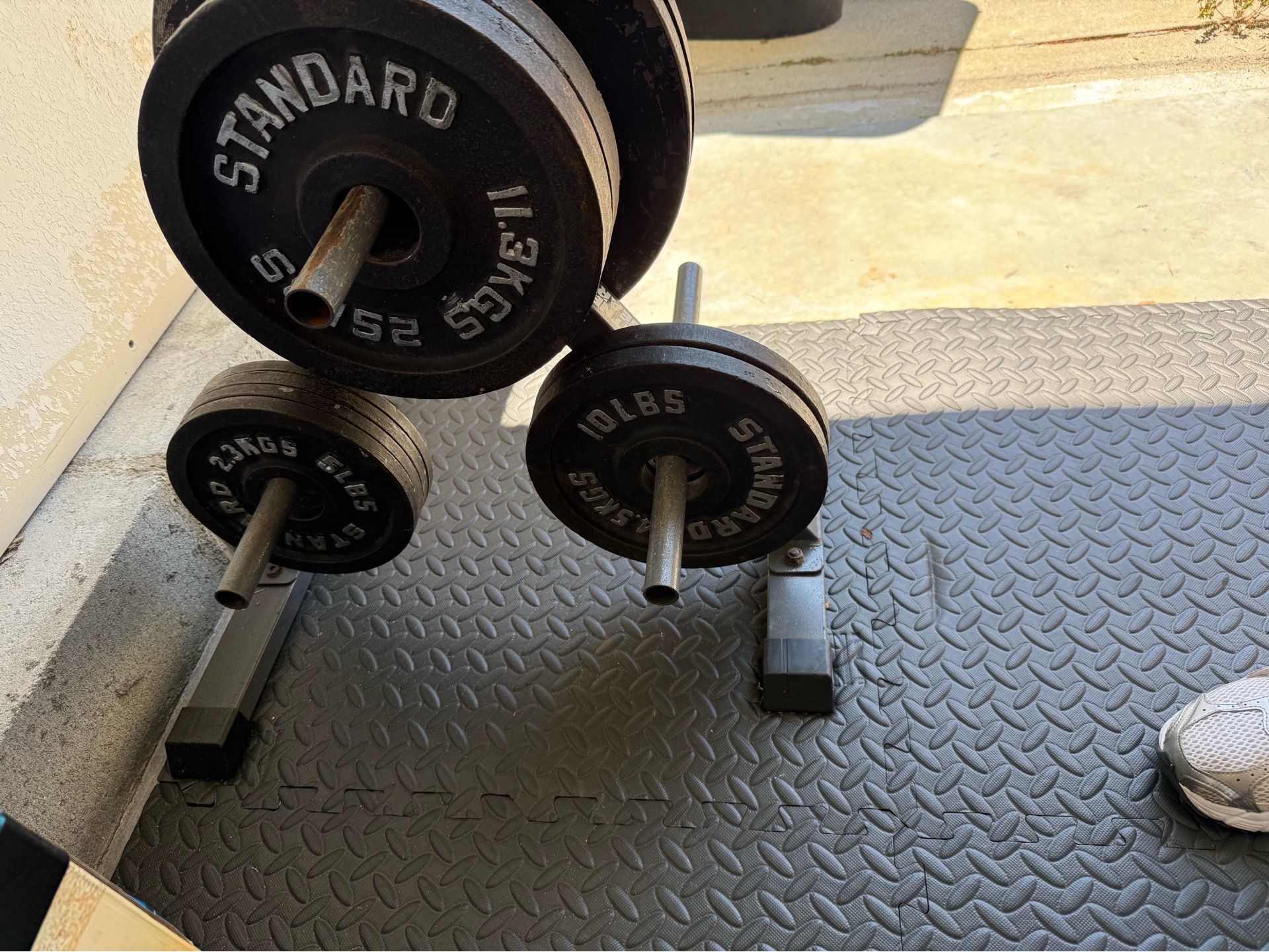 Fitness gear squat rack and weight bench