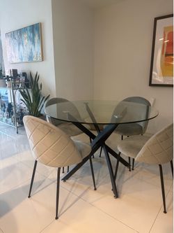 Round glass table
