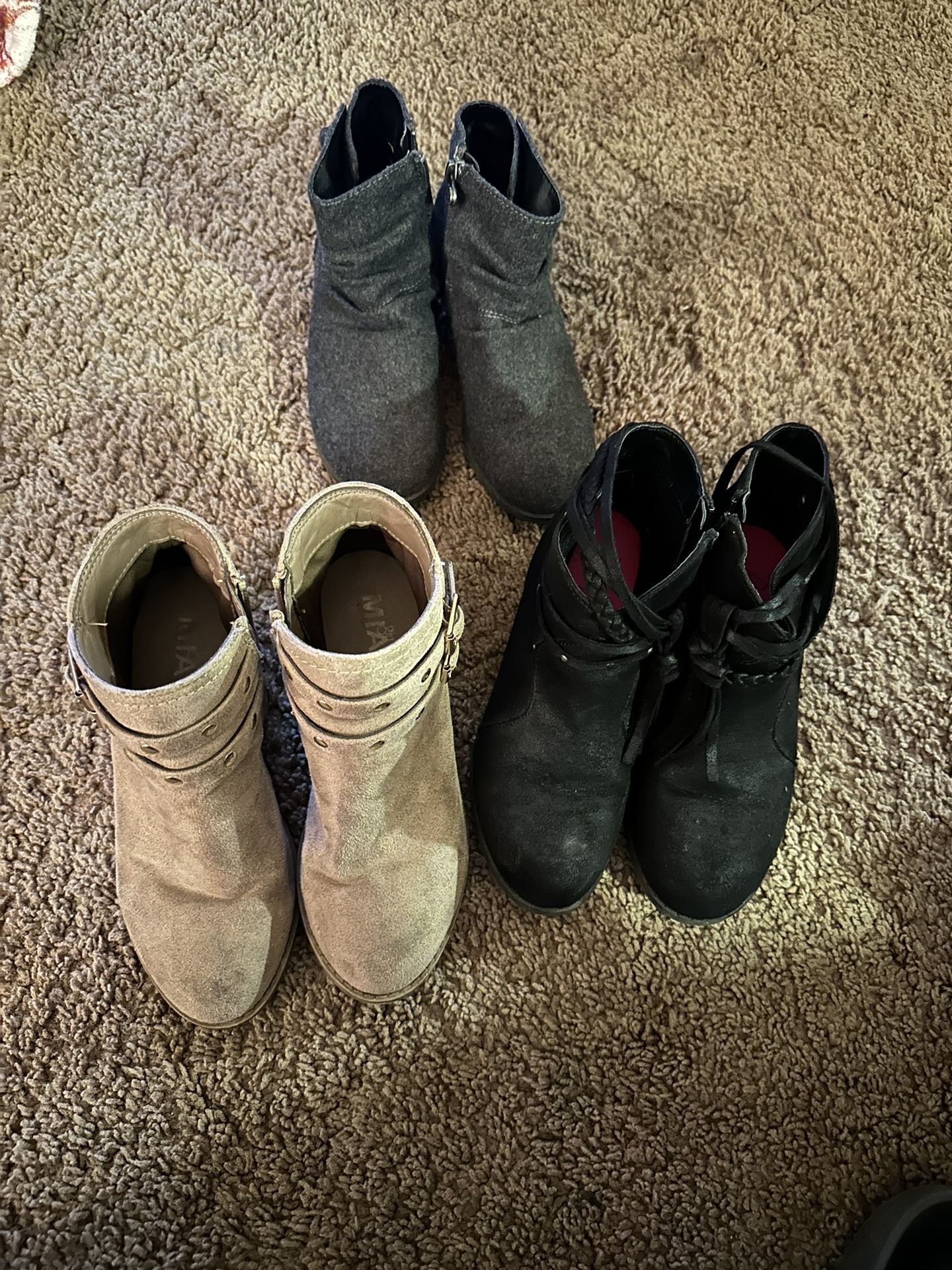 Boots For Girls Size 2