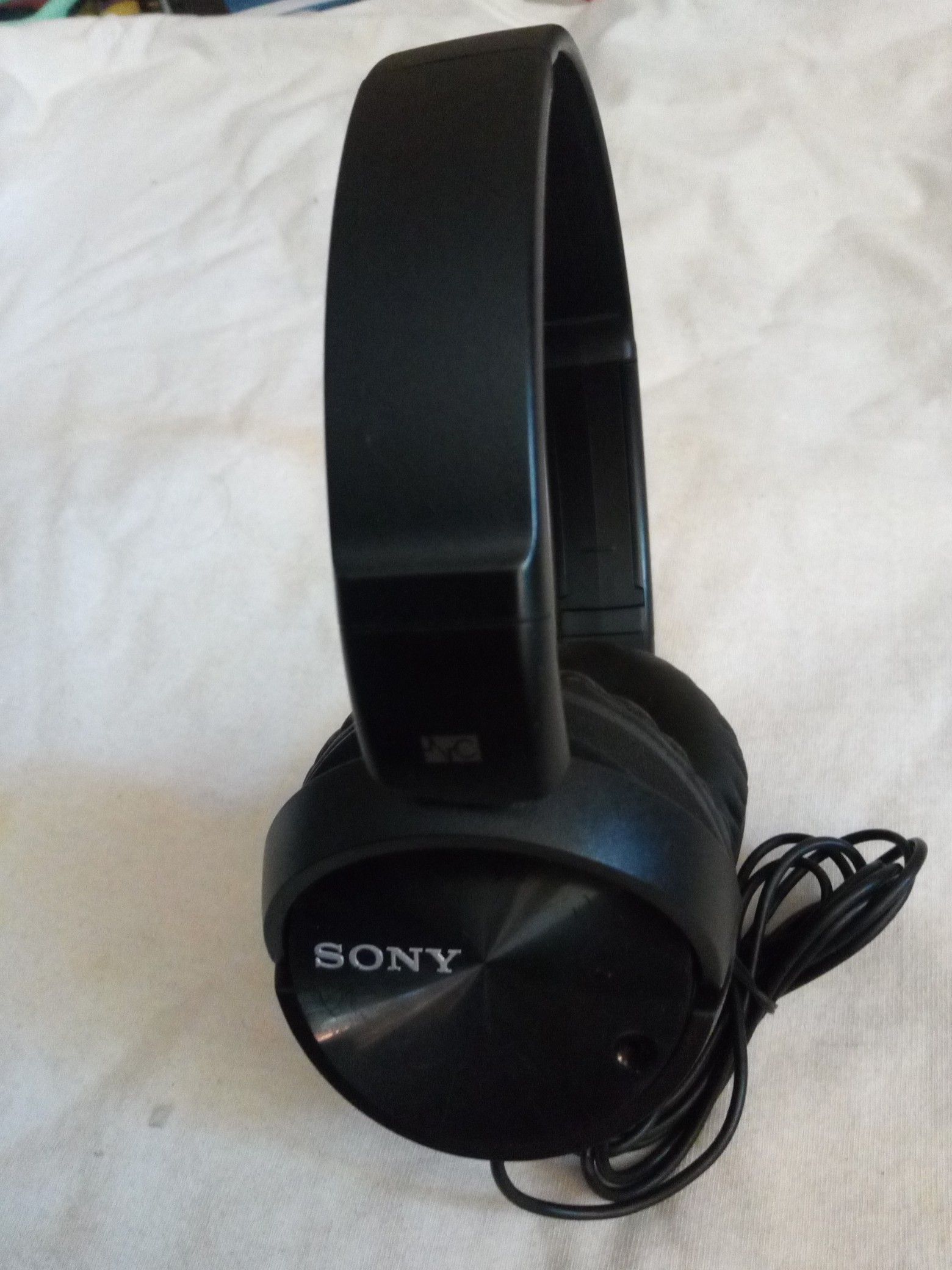 SONY HEADPHONES STEREO