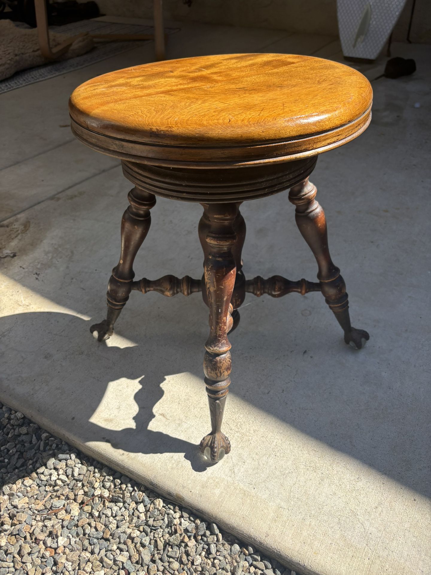 Antique Piano Chair -adjustable