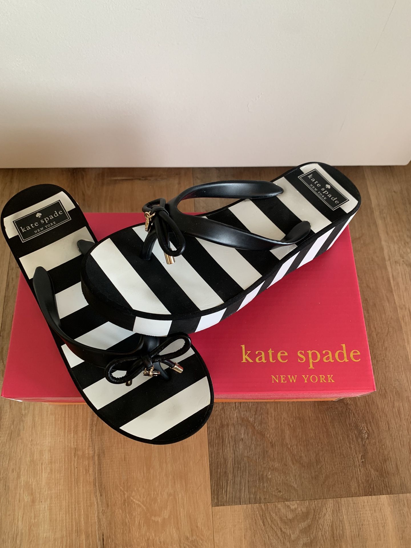 Kate Spade Wedge Sandals Size 6