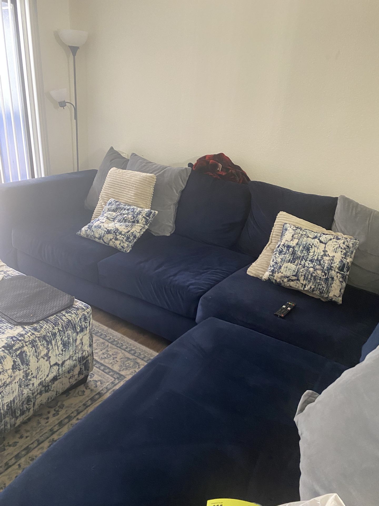 Sectional W a Che’s Lounge And Huge Arm Chair
