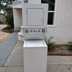 24 Wedth Stackable Washer Electric Dryer 110 Volts for Sale in Paramount,  CA - OfferUp